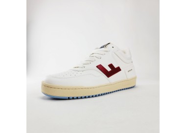 Baskets Vegan Retro 90s de couleurs White Cherry Sky de la marque Flamingo Life.