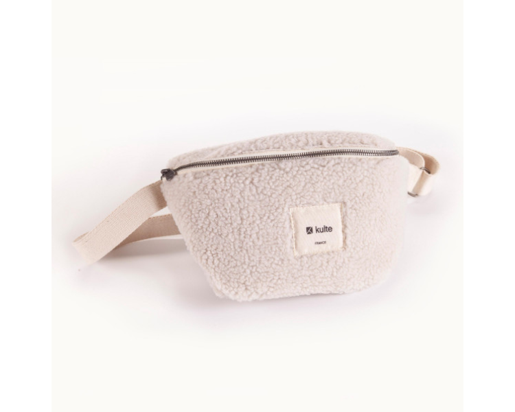 Banane Sherpa en textile (effet fourrure mouton) Off White de la marque KULTE.