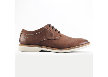 Derby Atticus Lt Lace en cuir Dark Brown de la marque Clarks.