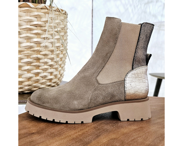 Bottines Nico en daim Naturel de la marque MKD.