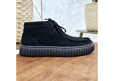 Bottines Torhill hi en daim Noir de la marque CLARKS.