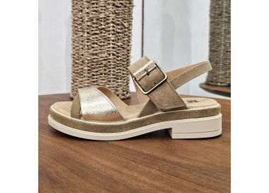Sandales Dane en cuir et daim Champagne de la marque MKD.